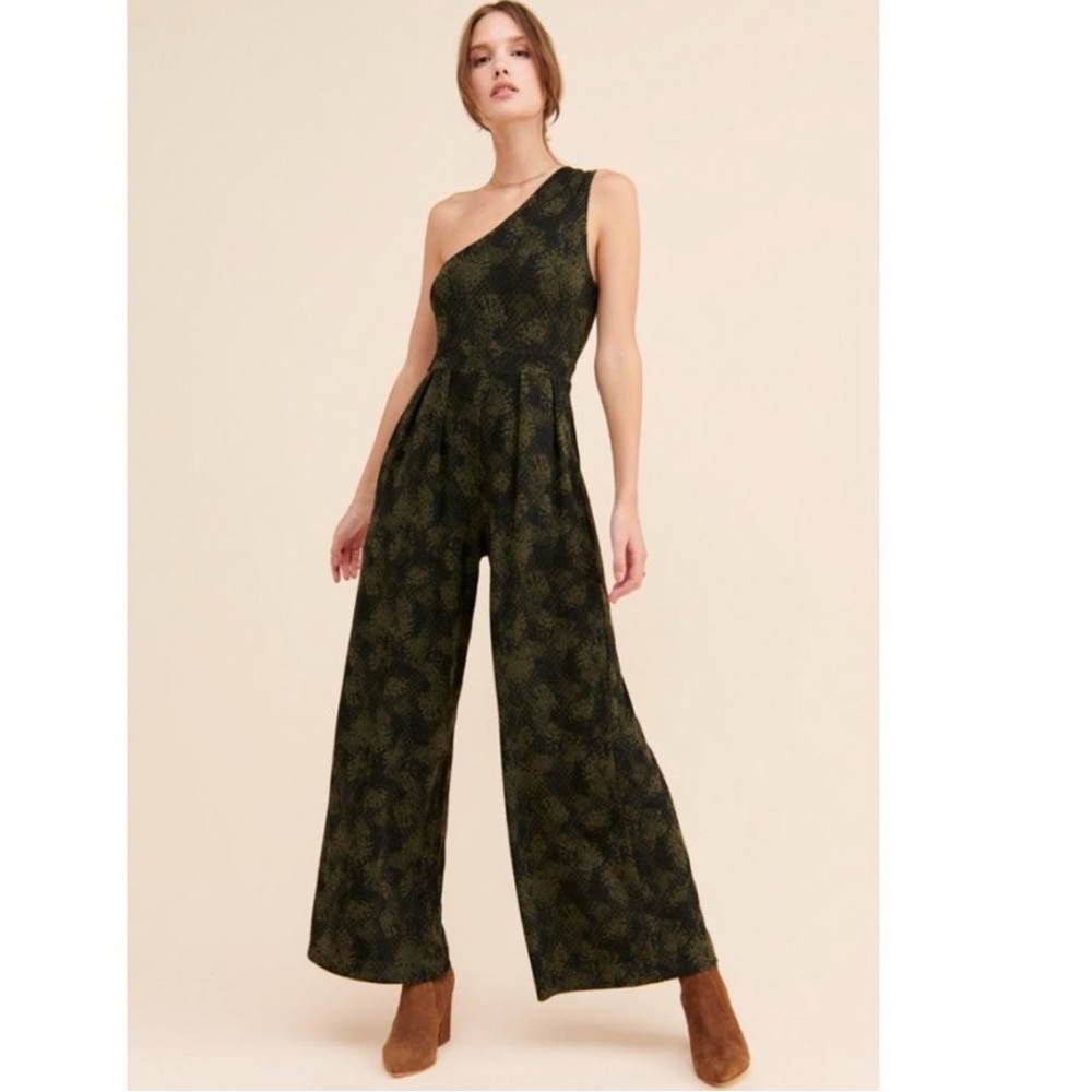 Free People Green Maya One Shoulder Green Wide Leg Jumpsuit Romper SMALL EUC